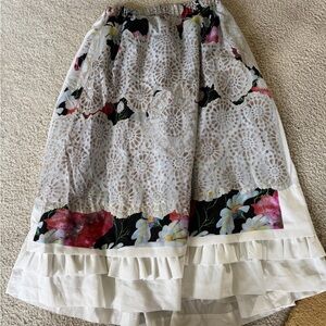 (SOLD)VTG Comme des Garçons Lace Floral Print Midi skirt w Pockets Japan Size XS